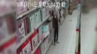 VIDEO: registran supuesta 'posesión demoníaca' en un supermercado