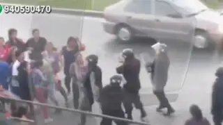 Violento enfrentamiento entre ambulantes y serenos en Ate