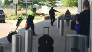 EEUU: cierran aeropuerto de Dallas tras feroz tiroteo