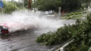 China: fuertes lluvias inundan calles en diferentes ciudades