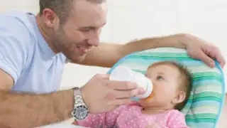 MIMP plantea que licencia laboral de paternidad se eleve de 4 a 15 días