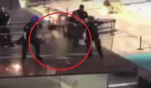 EEUU: hombre desnudo saltó desde plataforma de Times Square