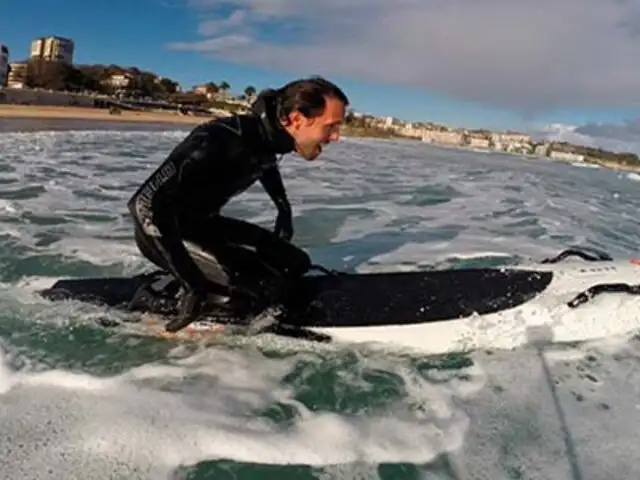 Rescate al instante: crean tablas de surf con motor para salvavidas