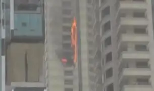 Lujoso rascacielos de 75 pisos se incendió en Dubai