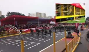 Desfile Militar: asistentes expuestos al peligro debajo de tribunas