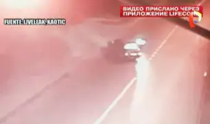 Motociclista protagoniza terrible accidente en Rusia