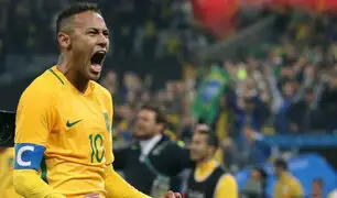 Perú vs. Brasil: hincha burla seguridad para abrazar a Neymar