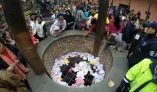 Santa Rosa de Lima: cientos de fieles dejan sus cartas en el pozo de los deseos