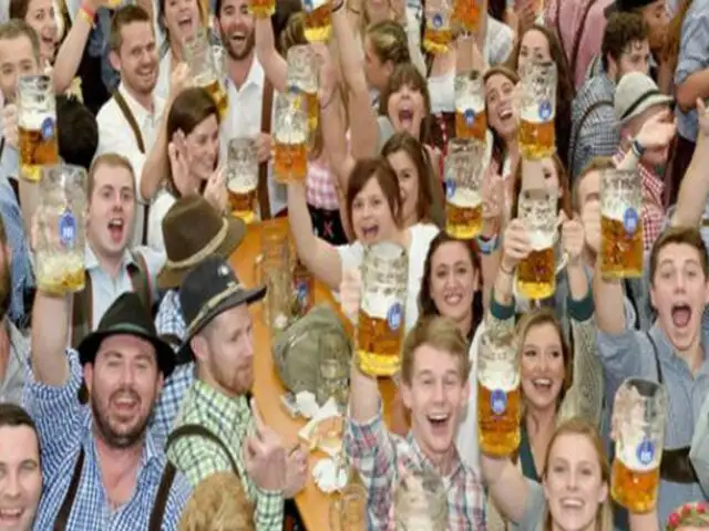 Alemania: Múnich prohíbe mochilas en Oktoberfest