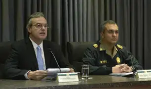 ‘Escuadrón de la muerte’: familiares de policías denuncian a ministro Carlos Basombrío