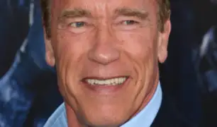 Arnold Schwarzenegger invita al mundo a vacunarse contra la COVID-19