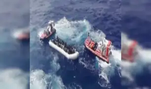 Italia: rescatan inmigrantes del mar Mediterráneo