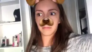 Escalofriante fantasma aparece mientras una chica usaba Snapchat