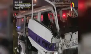 Cercado: ocho heridos en choque de combi contra taxi