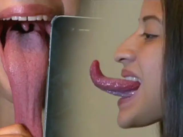 EE.UU.: La chica con la lengua más larga del mundo