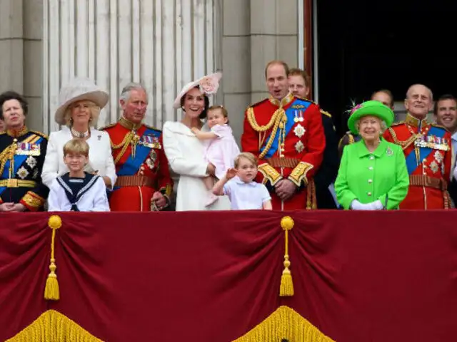 El cumpleaños de la reina de Inglaterra que hizo historia en las redes sociales [FOTOS]