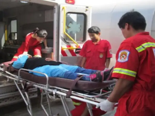 Arequipa: choque de auto contra tren deja un muerto y un herido