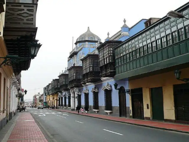 Centro de Lima: rehabilitan calles y avenidas por cumbre APEC