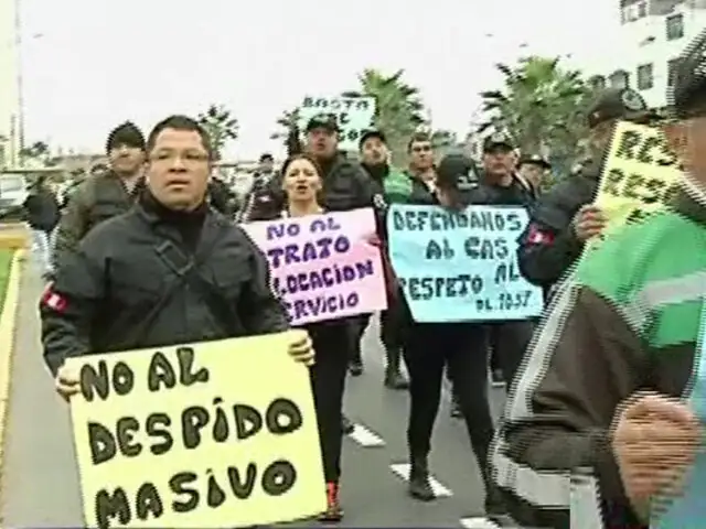 La Perla: serenos protestan tras ser despedidos