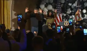 Facebook: mira como Barack y Michelle Obama bailan "Thriller"