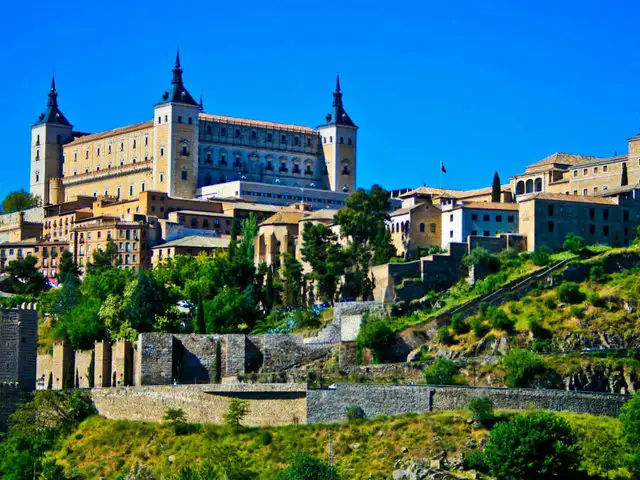 Disfruta de los atractivos de la ciudad española de Toledo