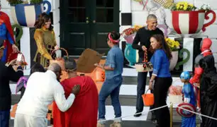 EEUU: Barack y Michelle Obama celebraron Halloween junto a niños en la Casa Blanca