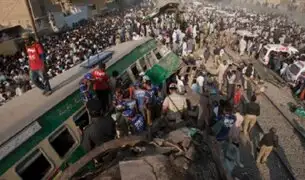 Choque de trenes deja al menos 21 muertos en Pakistán