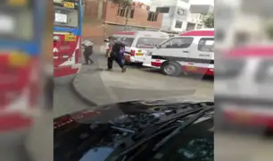 WhatsApp: conductores invaden vereda para evitar congestión vehicular en SJL