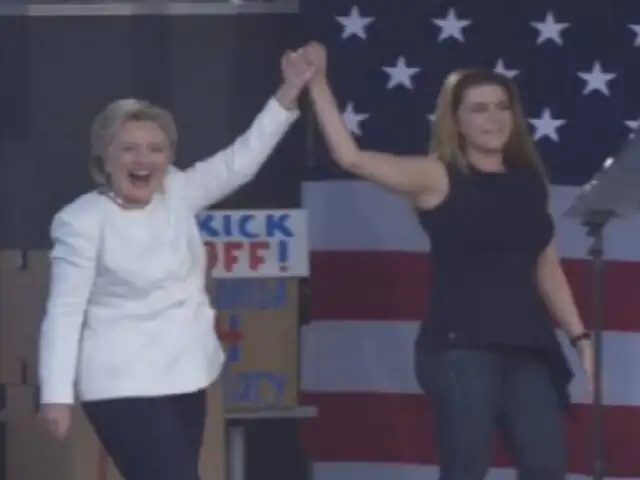 Hillary Clinton hace campaña acompañada de Alicia Machado
