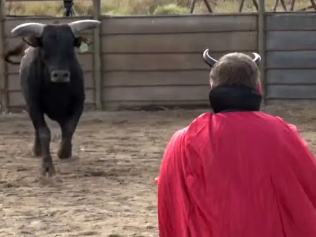 YouTube: Un youtuber casi muere al participar en reto con un feroz toro [VIDEO]