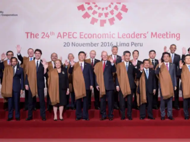 Líderes de economías de APEC se tomaron fotografía oficial