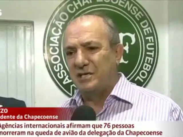 Dirigente de club Chapecoense llora al declarar sobre la tragedia