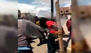 WhatsApp: pobladores amarran y azotan a sujeto acusado de robar moto en Juliaca