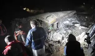 Avión con 47 personas a bordo se estrelló en el norte de Pakistán