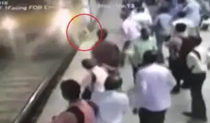 Terrible muerte: tras asaltarla ladrón empuja a mujer a vías del tren