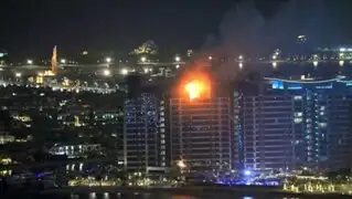 Dubái: incendio consume lujoso edificio de isla artificial