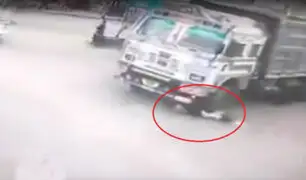 Hombre salva de morir tras ser arrollado por vehículo de carga