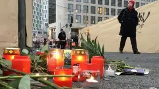 Fallecidos en atentado terrorista en Berlín son homenajeados