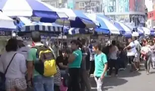 Vuelven las ferias de comida originando caos en las calles de Gamarra