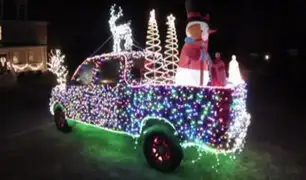 EEUU: camioneta navideña causa sensación