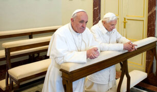 Papa Francisco visitó a Benedicto XVI para saludarlo por Navidad
