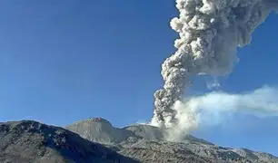 Volcán Sabancaya: proceso eruptivo se mantiene en nivel moderado