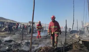 Incendio destruye ocho viviendas en el Callao