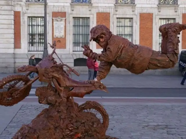 Impresionantes estatuas vivientes que dejan boquiabiertos a miles de personas