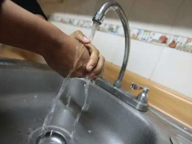 Sedapal: presión de agua potable disminuirá en Lima por falta de lluvias