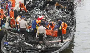Indonesia: incendio en barco deja 23 muertos y 17 desaparecidos