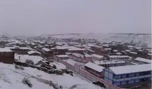 Puno: distrito de Macusani sufrió una fuerte nevada