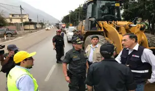 Restablecen tránsito en Carretera Central tras caída de huaico