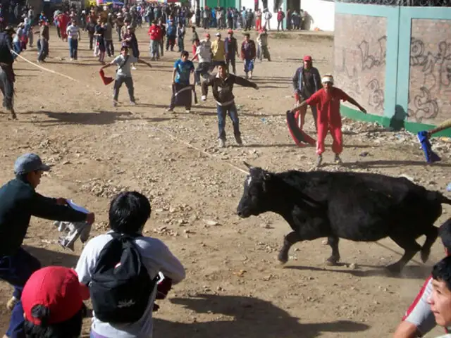 Huancavelica: 8 heridos deja la festividad llamada “Jala Toro”