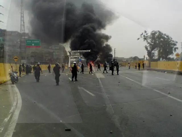 FOTOS: Disturbios en Puente Piedra por nuevo peaje